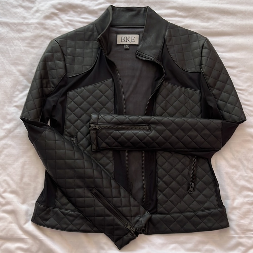 Women’s Buckle (BKE) sleek leather jacket